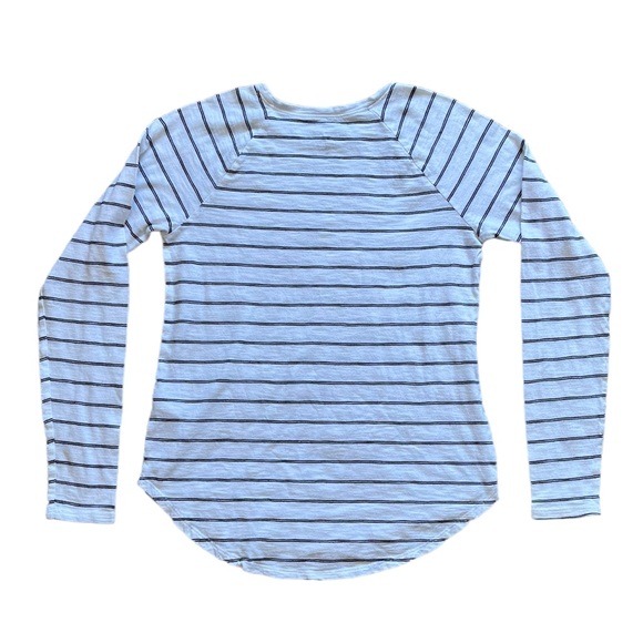 Hollister Striped Long Sleeve Shirt | Women’s XS - Picture 6 of 6